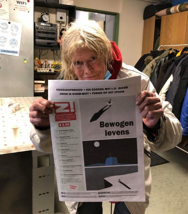 Z!-verkoper Thea met editie 4